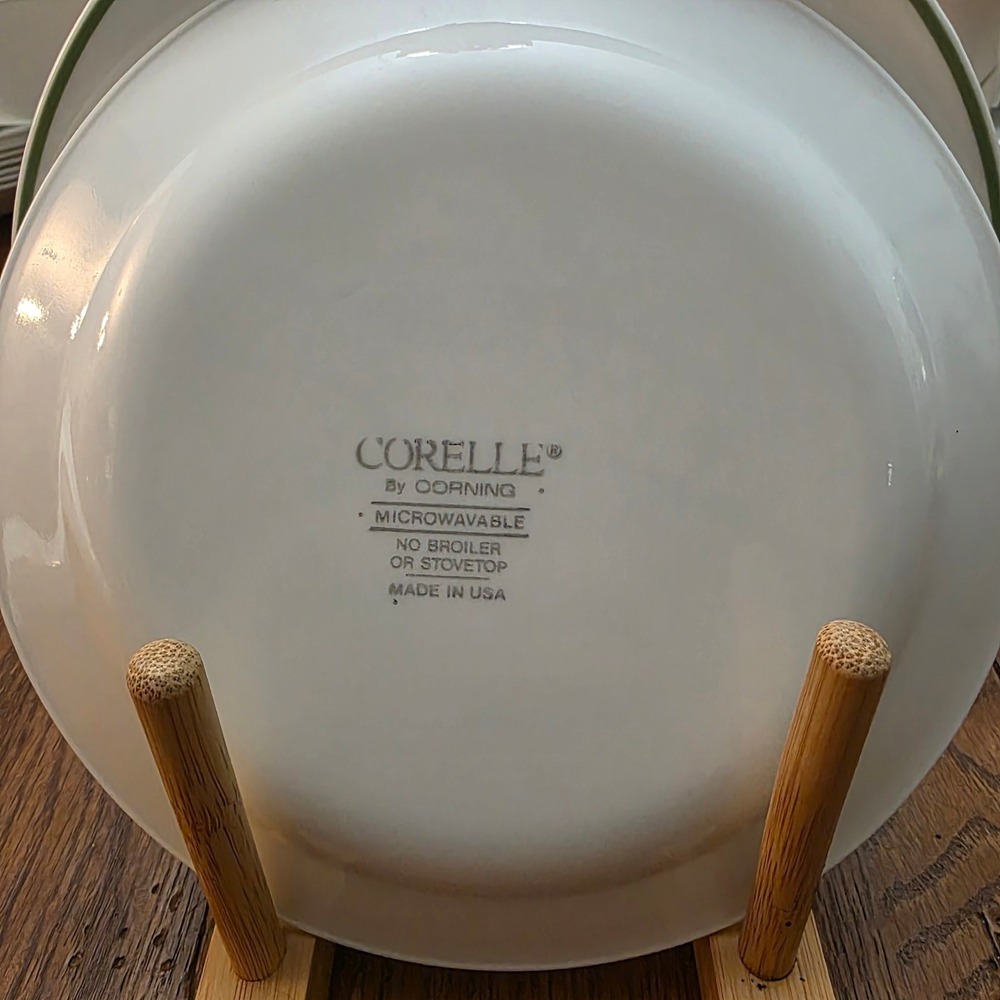 Corelle Shadow Iris 7.25" Salad Plate Set of 4 Floral Replacement Plate - Picture 2 of 3
